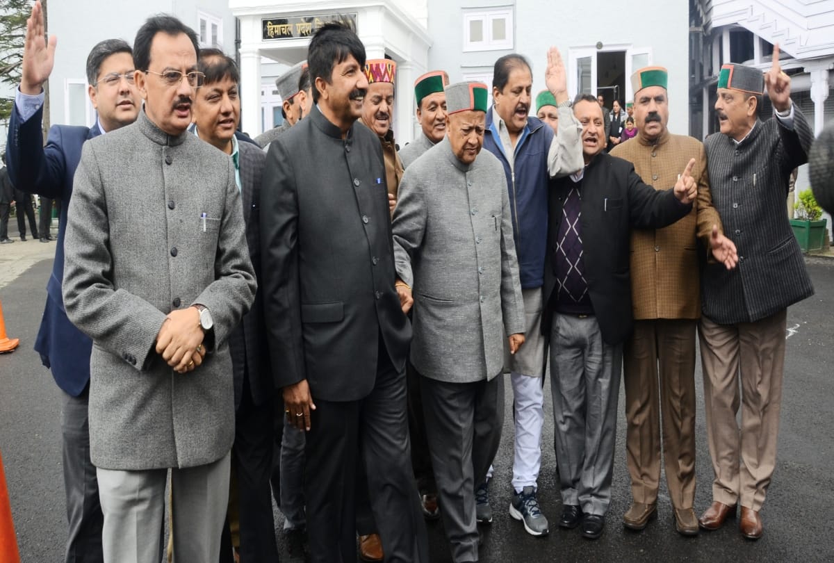 opposition party raised questions on new transfer policy of hp govt