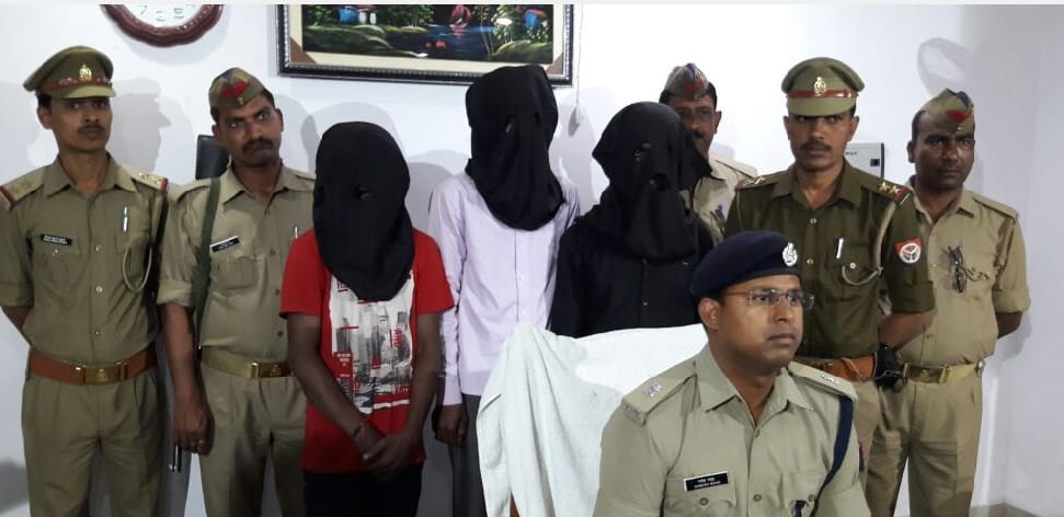 पत्नी ने कराई थी सगे भाइयों की हतया