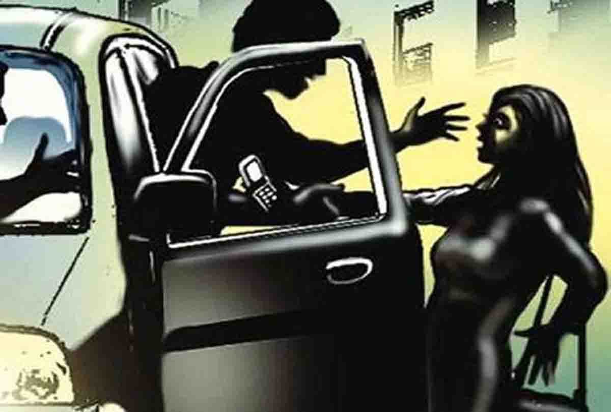 two women gangraped in car kannauj