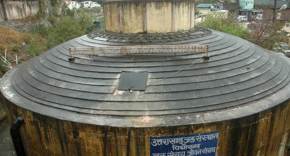 Cleaning of drinking water tanks for many years