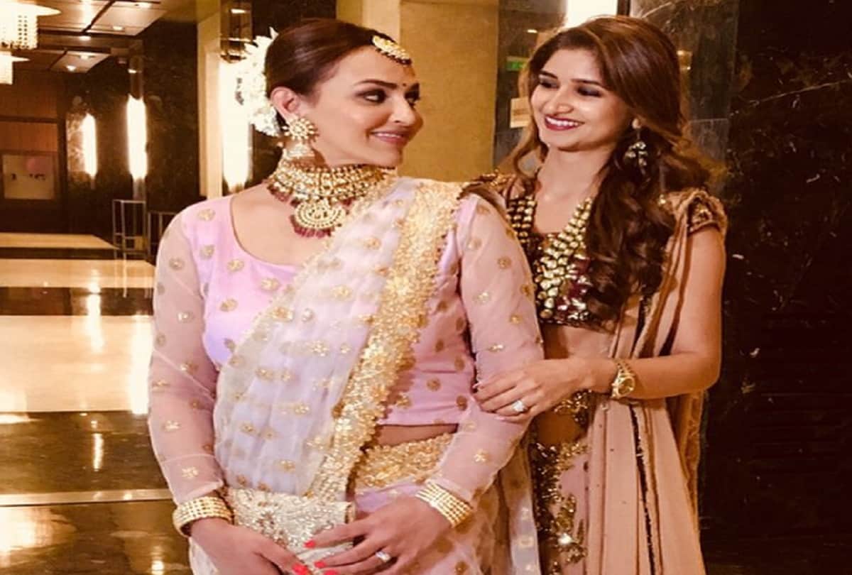 Watch Esha Deol Dancing At Her Brother In Law Devesh Takhtani Wedding Baraat