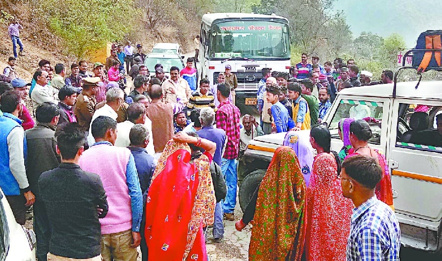 Villagers blocked Jamnagar-Haldwani road