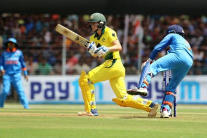 australia beats india by 60 runs in second odi match