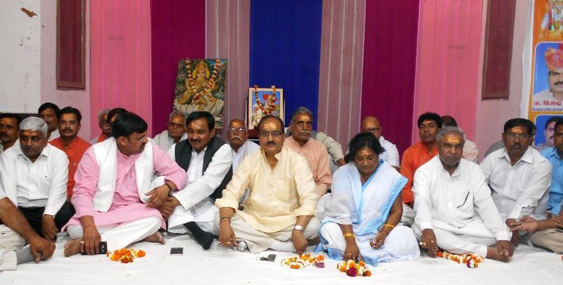 शिक्षा के प्रति जागरूक रहने का लिया संकल्प