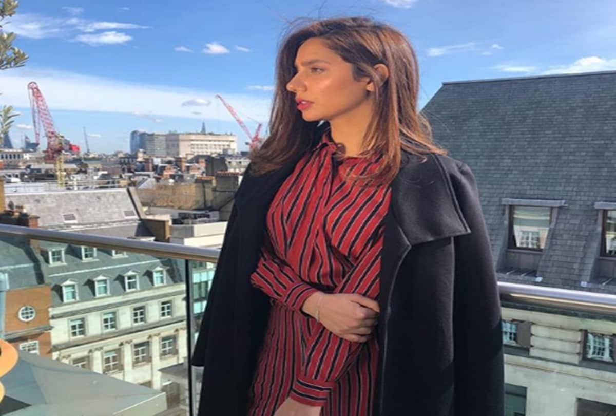 Aishwarya Rai Bachchan and Mahira Khan gave photo shoot in same dress