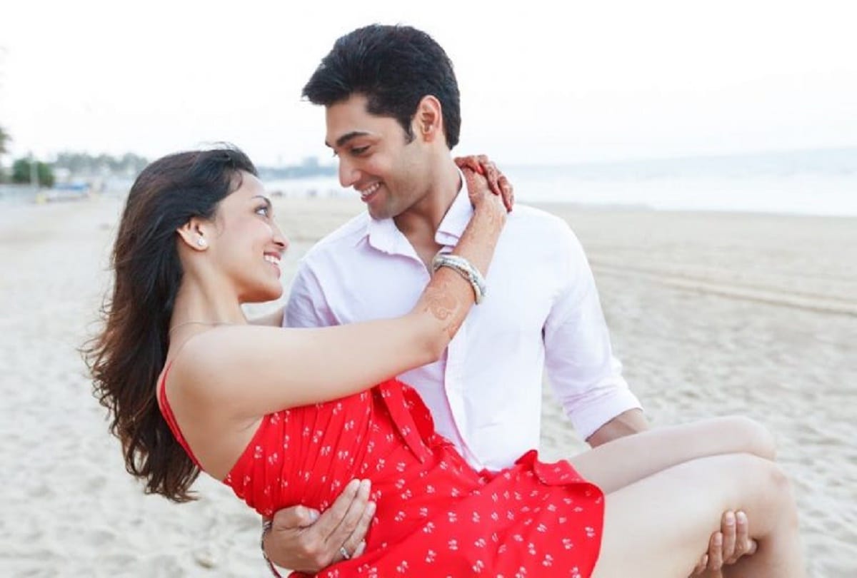 see these tv actors beautiful wife photos here 