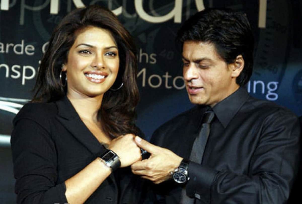 Mid 2018 Priyanka Chopra and Shahrukh Khan will start shooting on biopic based on Indian astronauts