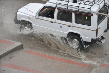 heavy rain cool weather dehradun