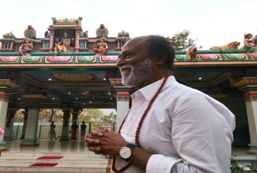 Rajinikanth pray for amitabh bachchan in do Bhandara for saints