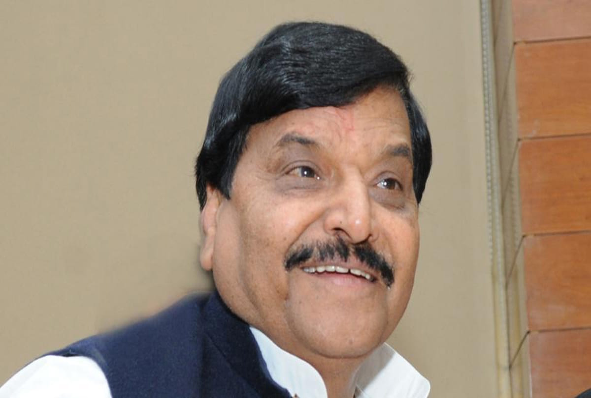 On victory of part Shivpal shows congratulations