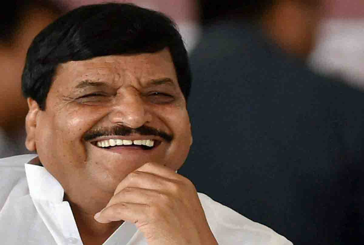 shivpal yadav congratulate akhilesh yadav for winning gorakhpur and phulpur