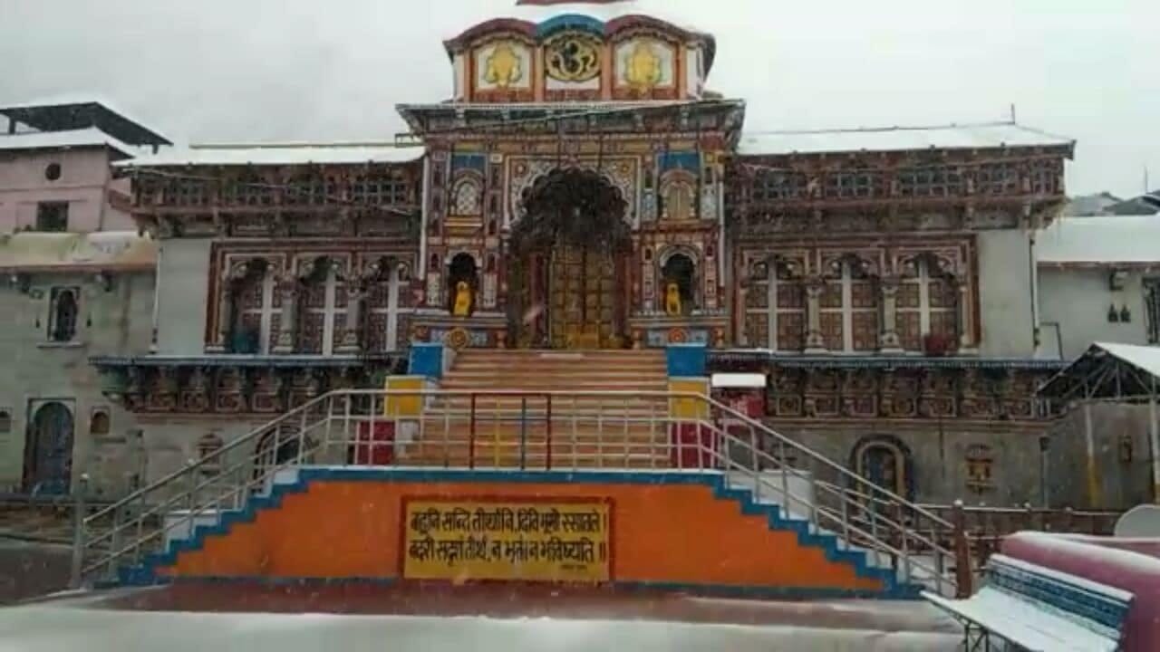 Snowfall in uttarakhand photos