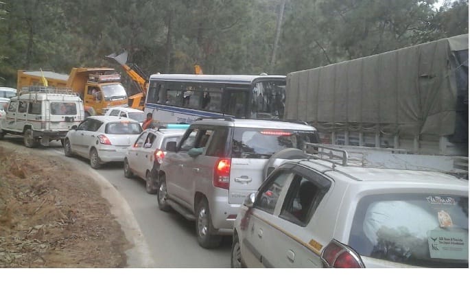 People troubled by jam on perennial road