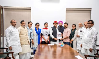 assistant teacher recruitment aspirant meet cm yogi in lucknow  