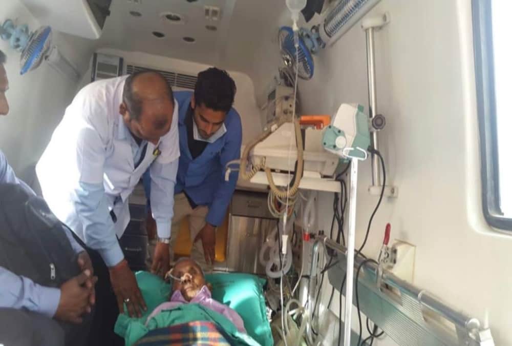 cm yogi adityanath father passes away in delhi aiims, lost wish not completed