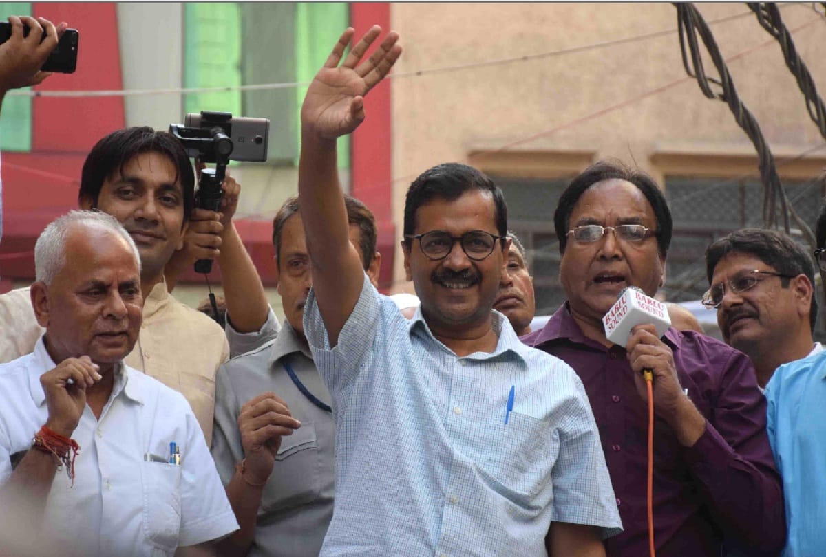 delhi chief minister arvind kejriwal will sit on hunger strike for sealing issue 
