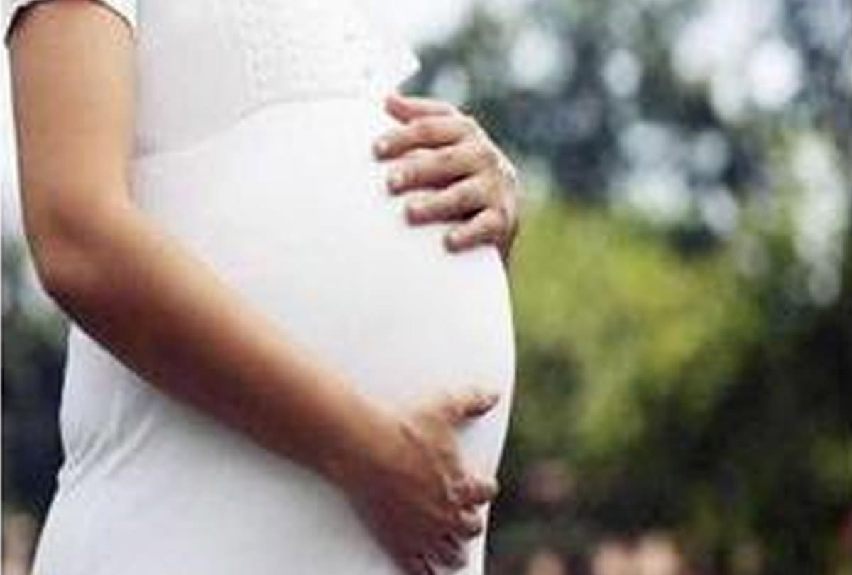 Woman's condition worsened during miscarriage and died