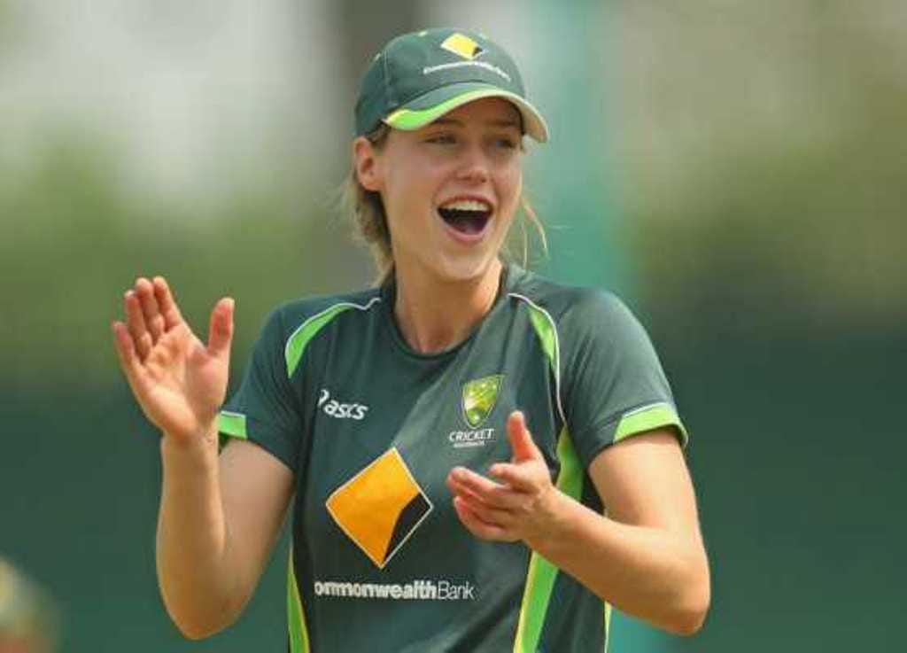 Australian women cricketer ellyse perry ask tips from sachin tendulkar on video calling