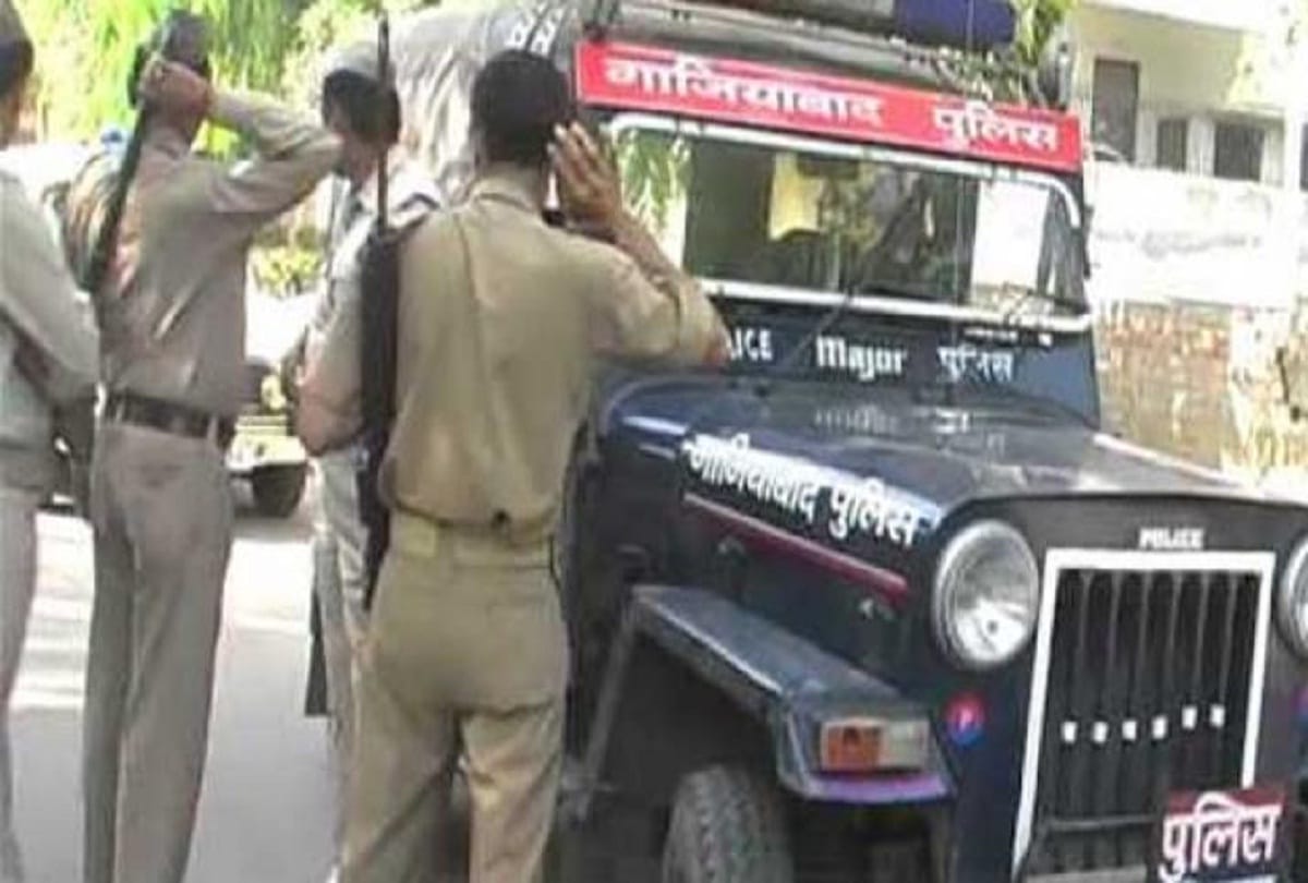 BTech student hanged himself in ghaziabad of uttar pradesh