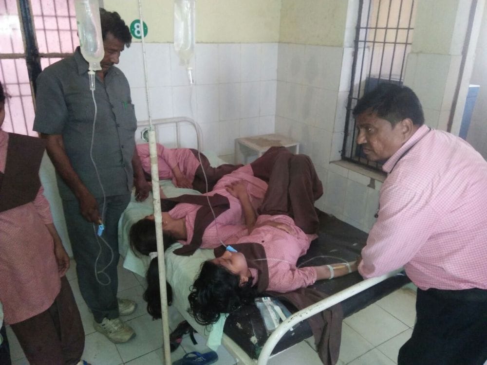 etah kasturba schoolgirls ill with food poisoning