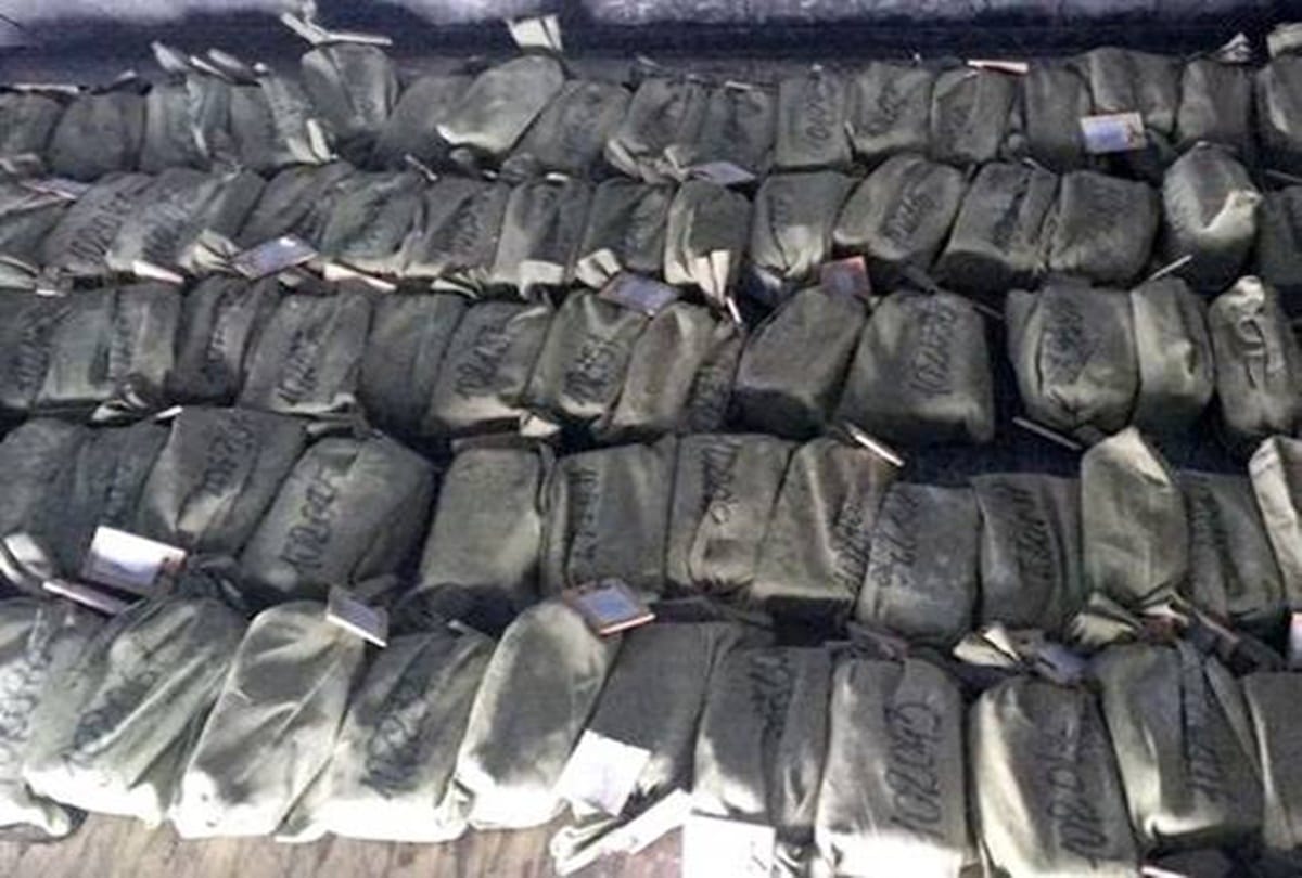 its shocking aeroplane loses gold silver bars on take off in russia