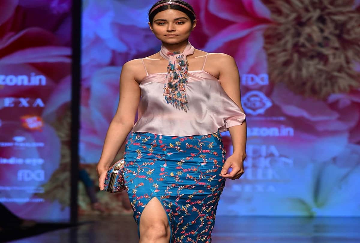 Amazon India Fashion Week 2018 See How Bollywood Actresses Added Glamour 