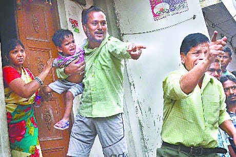 Encroachment drive: family protests drive