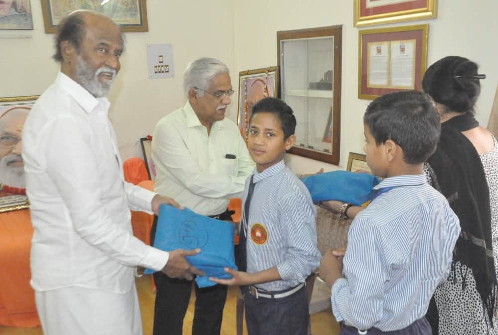 super star rajinikanth become emotional