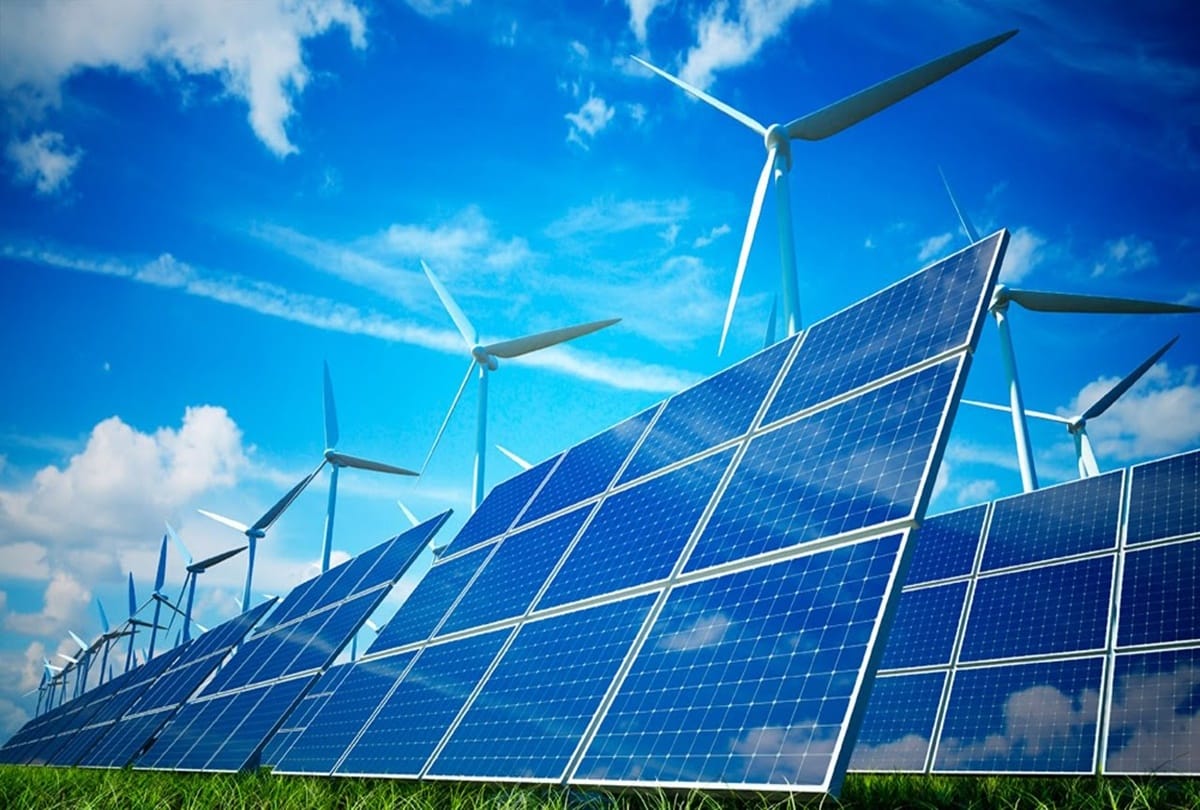 Know how the Solar Panels Generate electricity From the Rain Drops