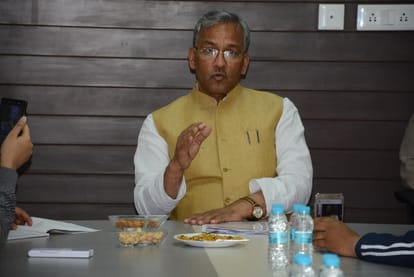 Cm Trivendra singh rawat facebook live in Amar Ujala office