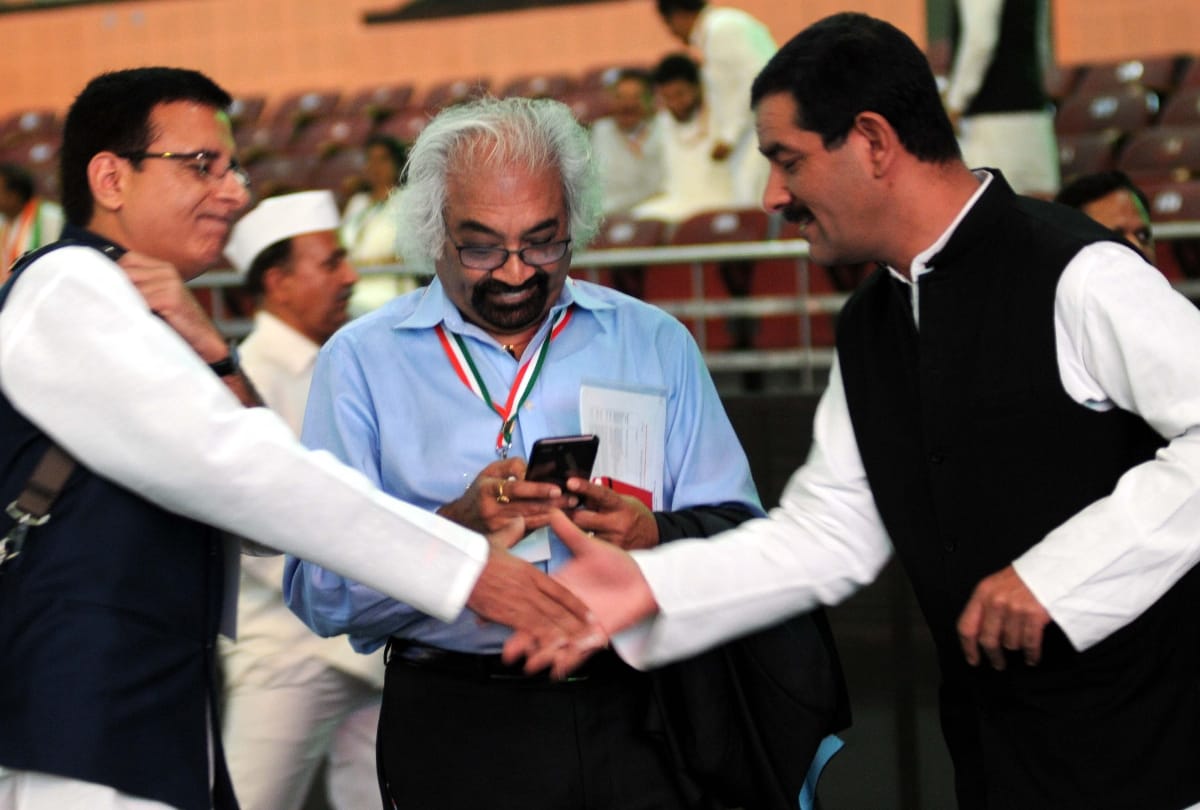 see inside pics of congress plenary session at delhi