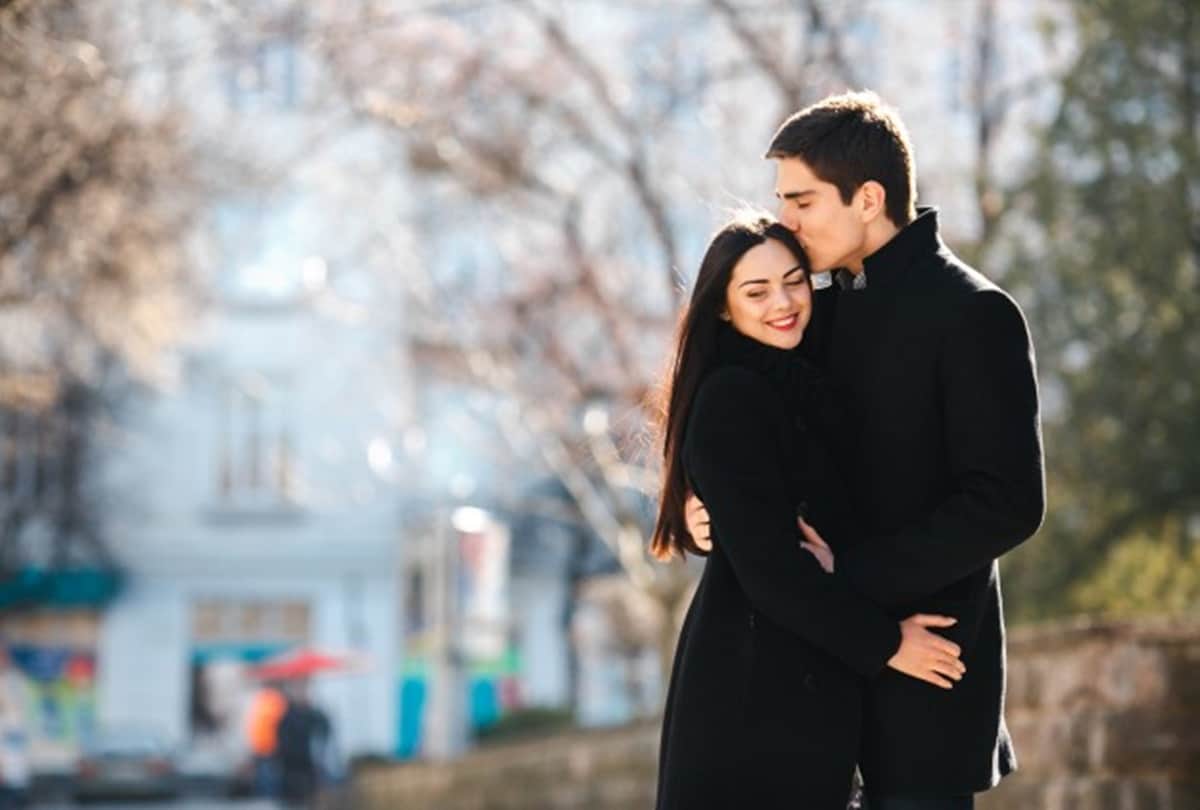 If Romance is missing from your married life try these tips
