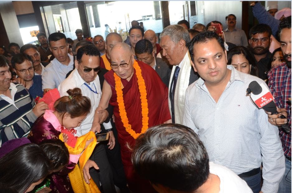 dalai lama reached jammu to attend convocation of jammu central university