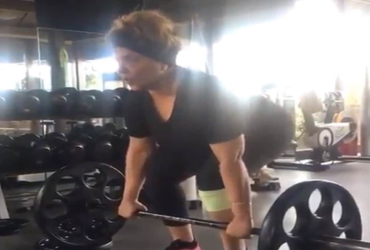 Hrithik Roshan Shares father Rakesh Roshan video Doing Workout at The Age of 71 Viral on Social Media