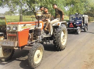 Amethi police attack, stone pelting, soldiers injured