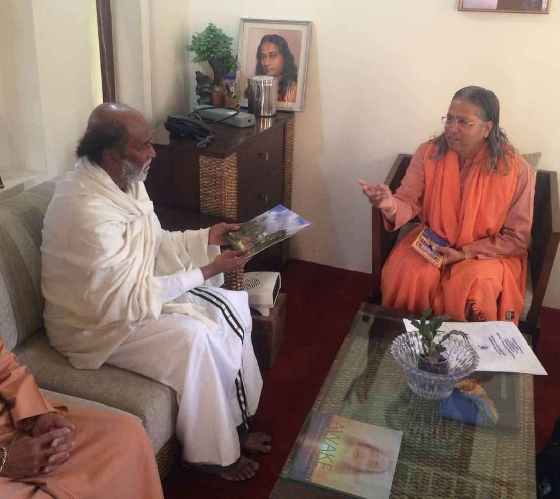 film star Rajinikanth unique gift by Fan
