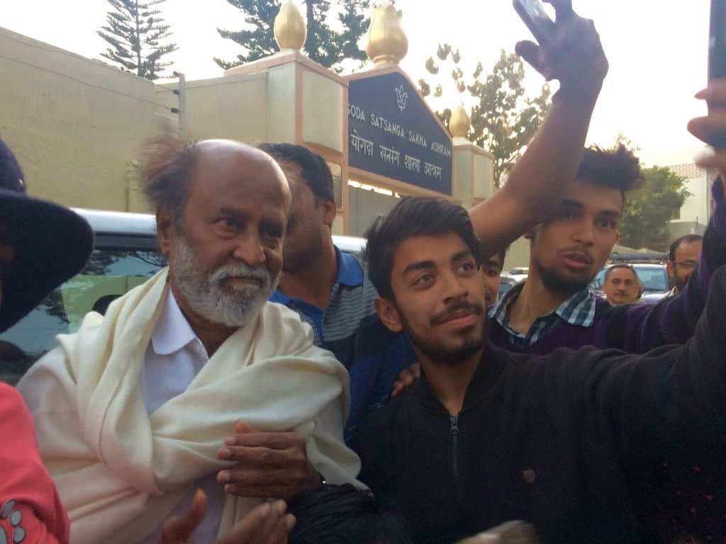 film star Rajinikanth unique gift by Fan