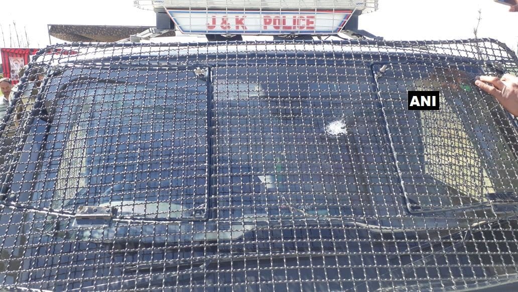 Militants attack on vehicle of ssp shopian near hajipora shopian 