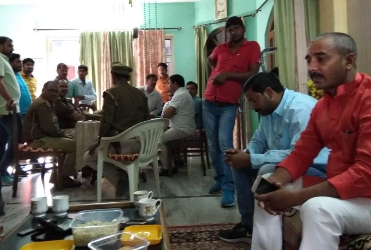 theft in the house of MLA's sister