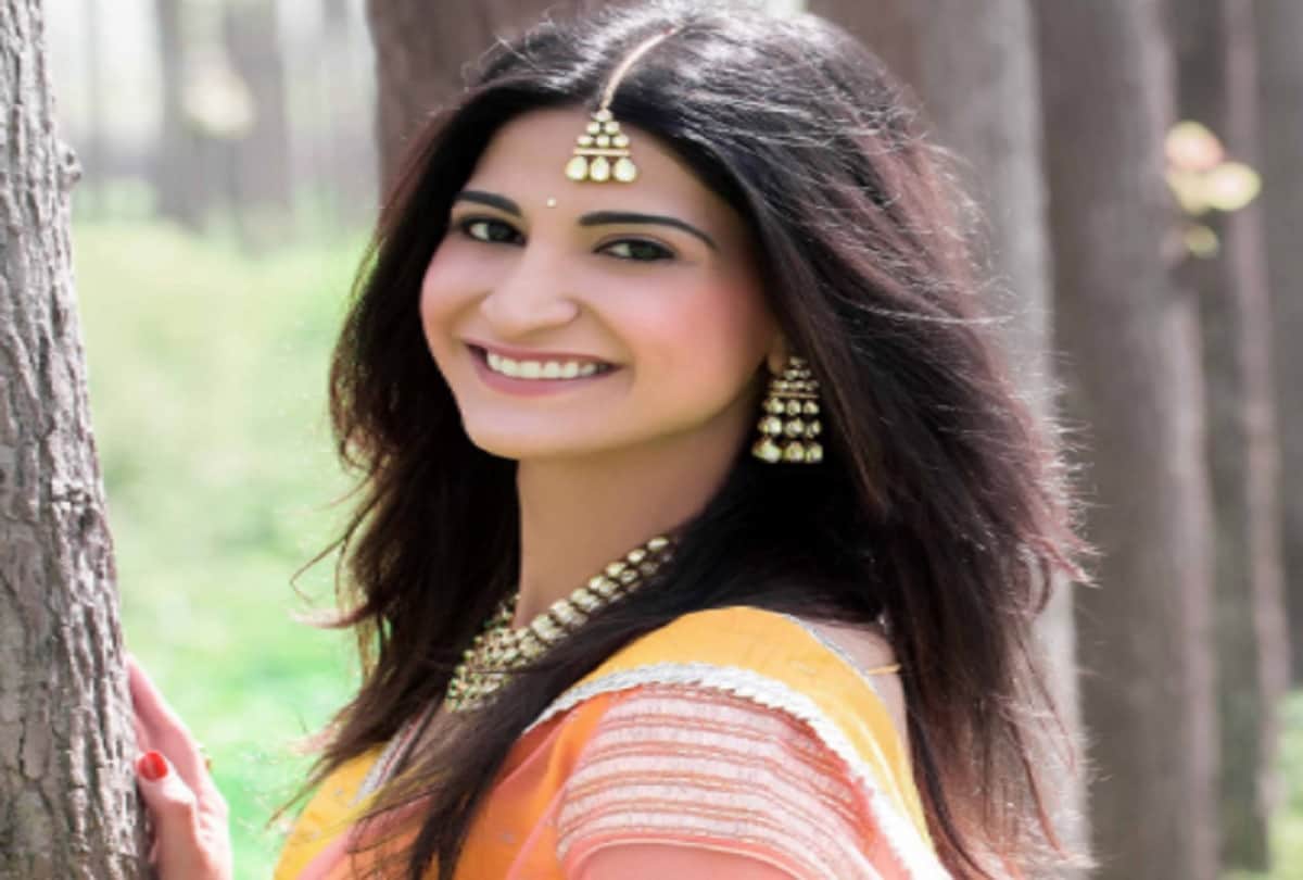 aahana kumra held by cab driver on her trip