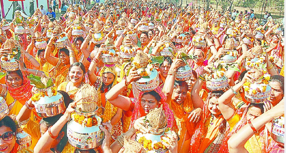 sheher me nikli bavya kalash yaatra