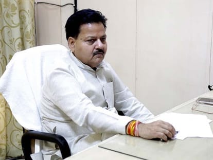 daughter-in-law of mp minister commits sucide