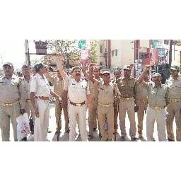 नियमित ड्यूटी की मांग को लेकर पीआरडी जवानों ने किया प्रदर्शन