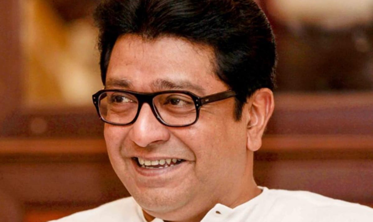 Complaint file against Raj Thackeray on the insult of Hindi language