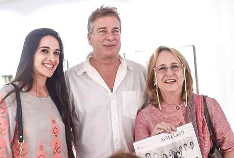 shashi kapoor son karan kapoor is a famous photographer in world