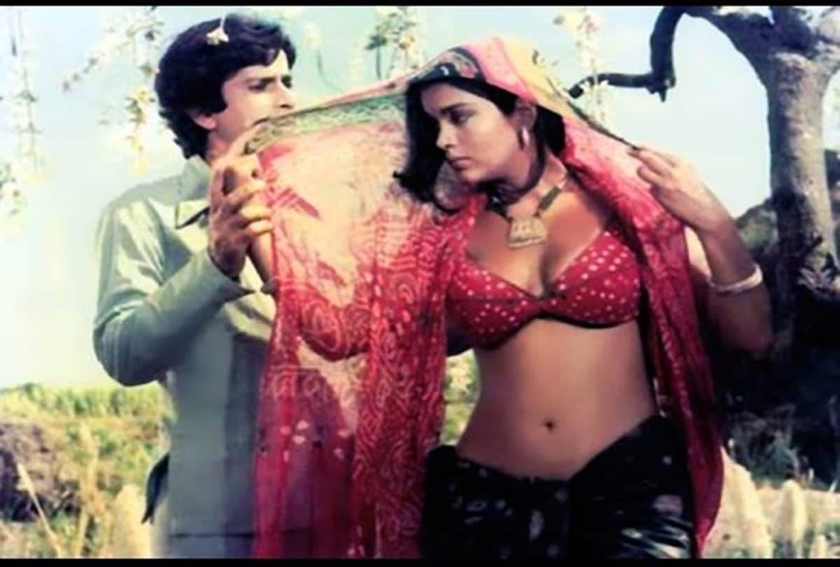bollywood famous kiss scene on kiss day special