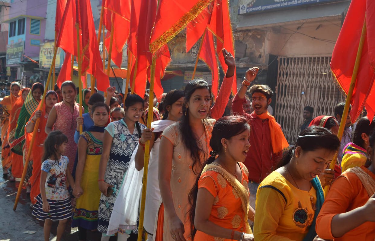 Bhajan-kirtan, resonating with the loud cry of Durga