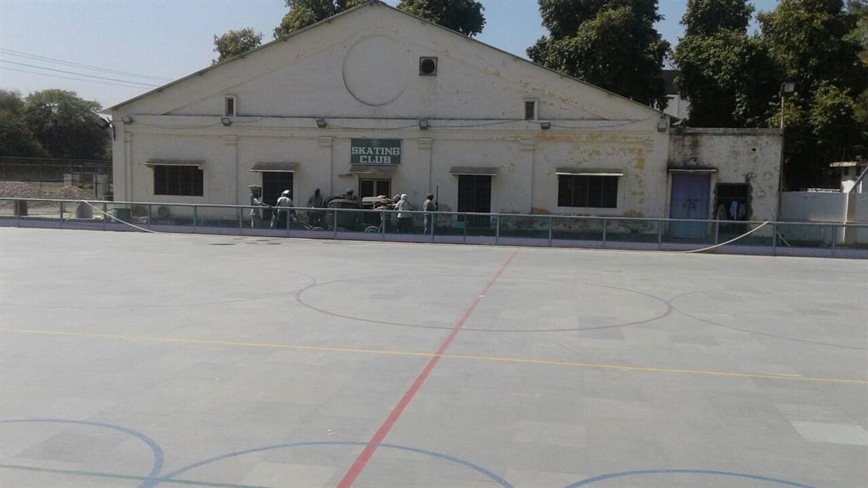 Practice with match in skating rink in AMU