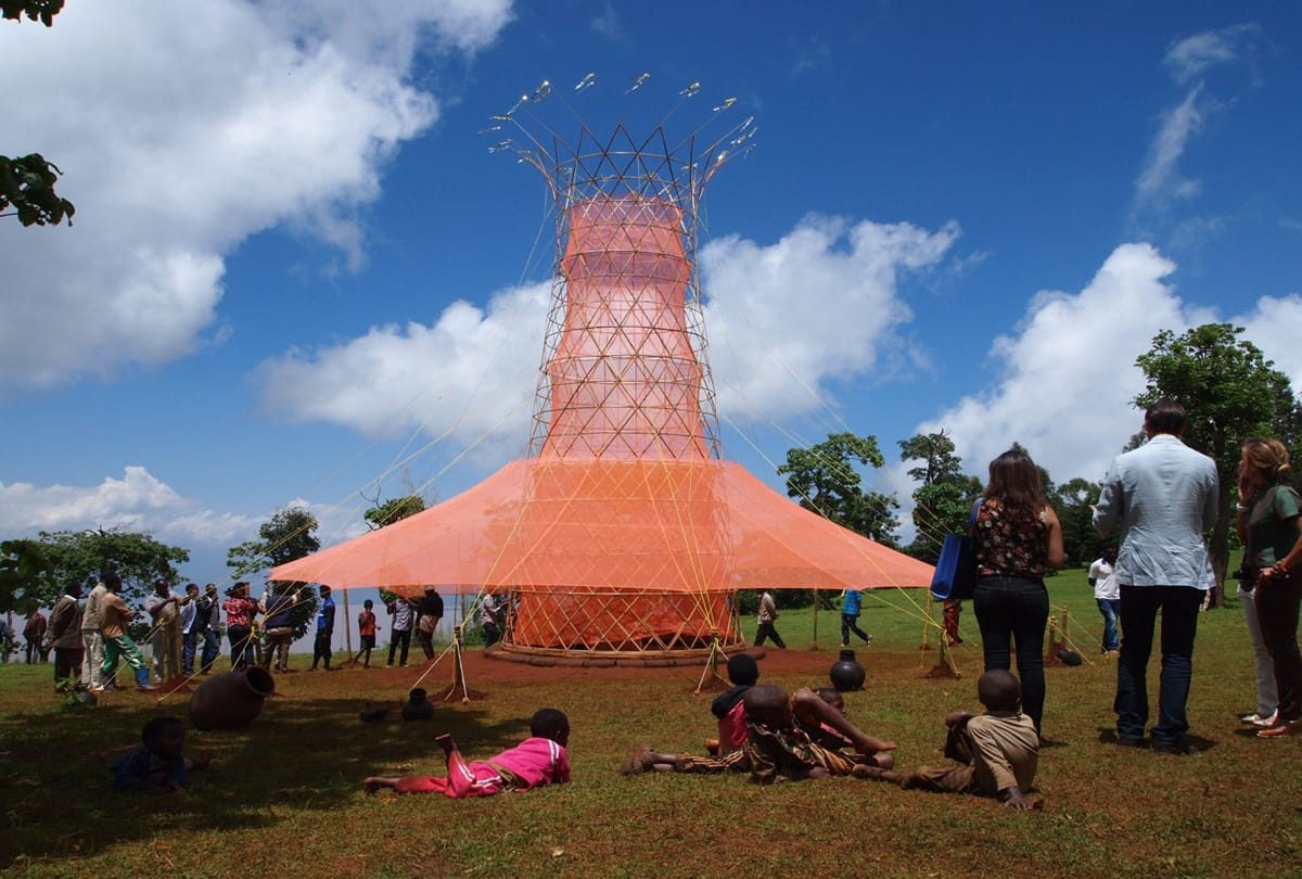 Towers in Ethiopia that harvest drinking water out of thin air