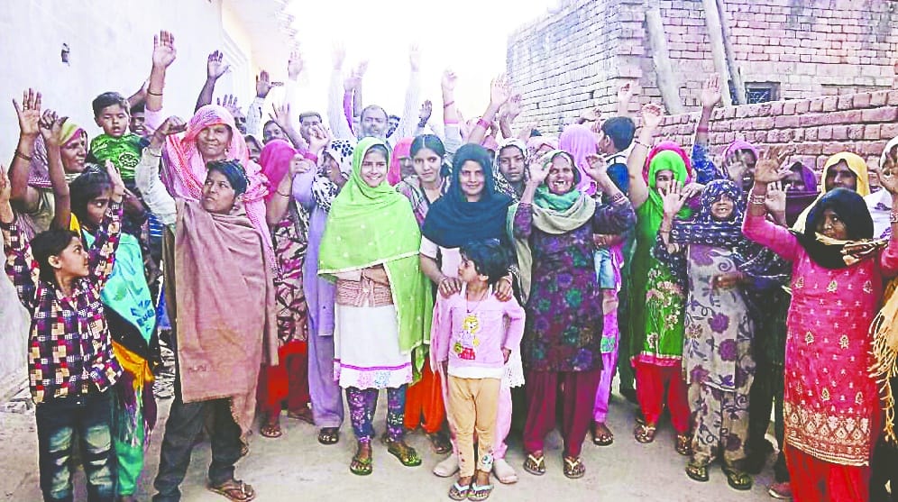 Women's display against illegal liquor sales